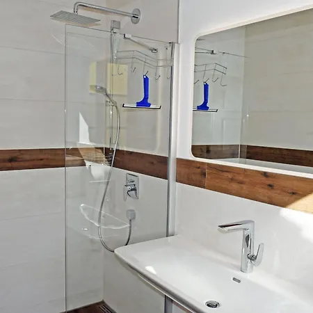 Grosses Baaber Ferienhaus Mit Sauna R Baabe