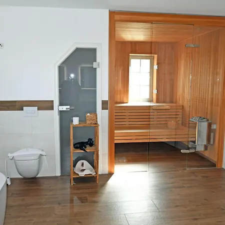 Grosses Baaber Mit Sauna R Бабе